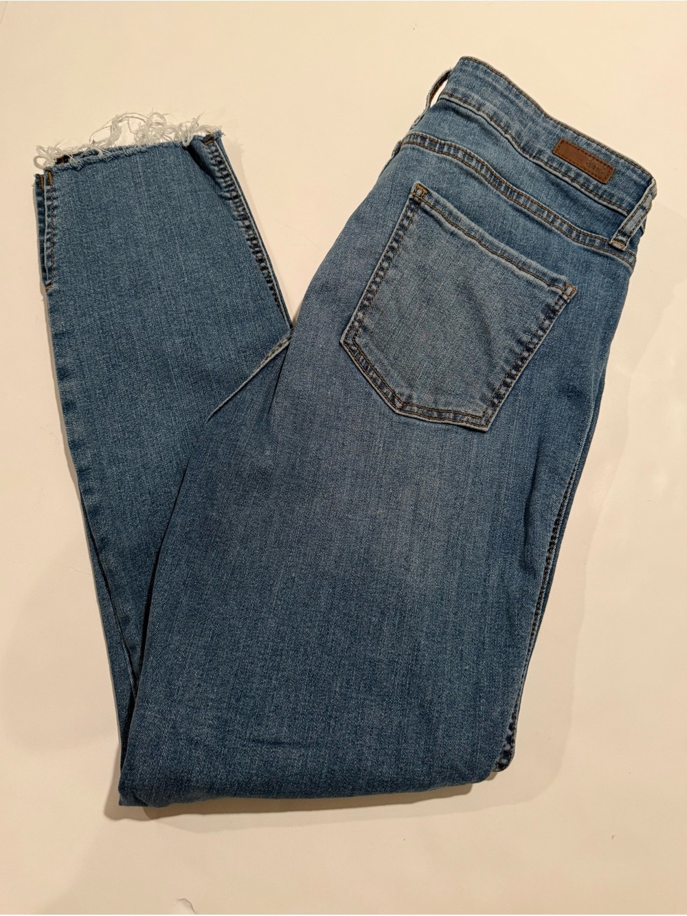 Kut from the Kloth Light Blue Ankle Crop Jeans